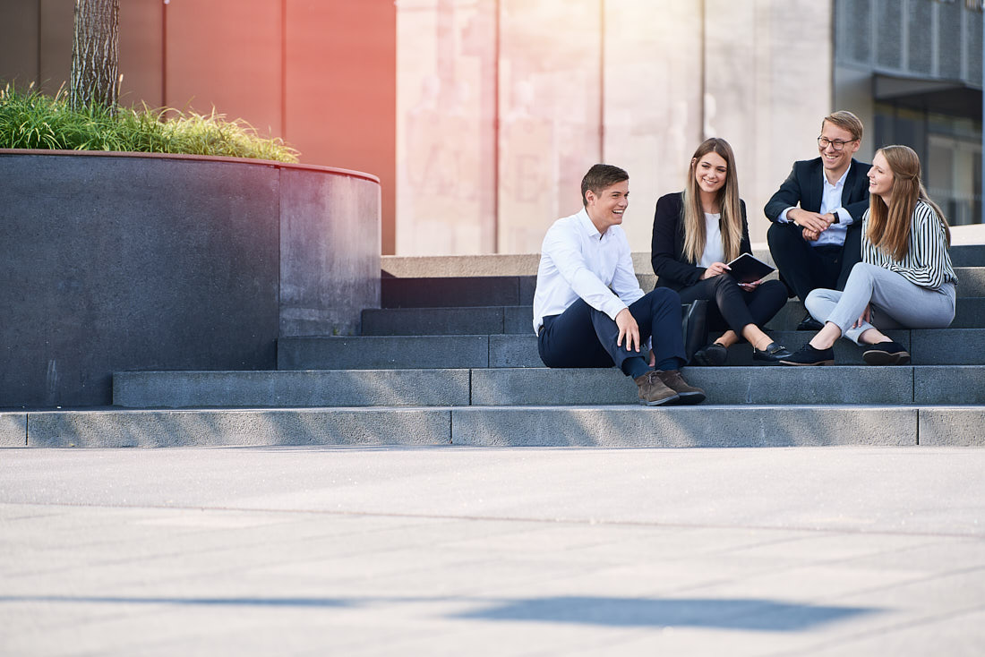 Unternehmensfotografie: Fotoshooting Azubi Werbekampagne für Kreissparkasse Reutlingen, Fotograf Reutlingen Metzingen Münsingen